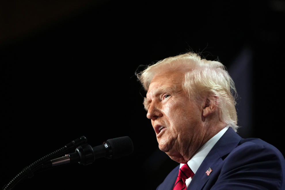 Federal judge temporarily blocks Trump administration freeze on federal ...